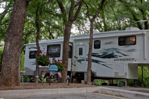 rv site with decorations
