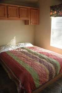 Cabin 6, bedroom